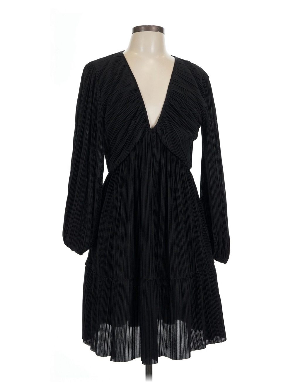 H&M Black Pleated V-Neck Long Sleeve Dress